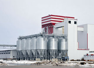 Governor visits new 60t/h Miratorg feed mill