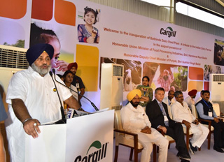 Cargill unveils feed plant for dairy industry in India