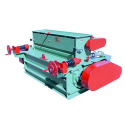 Pellet crumbler
